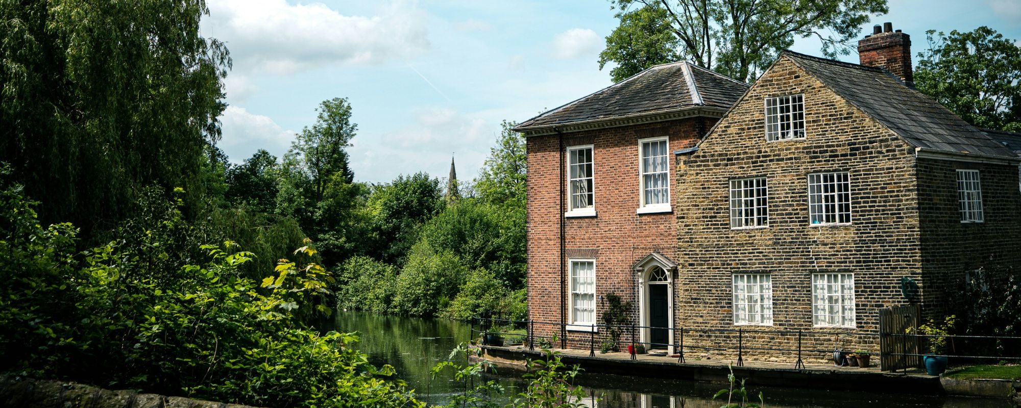 Home Surveyor in Reading